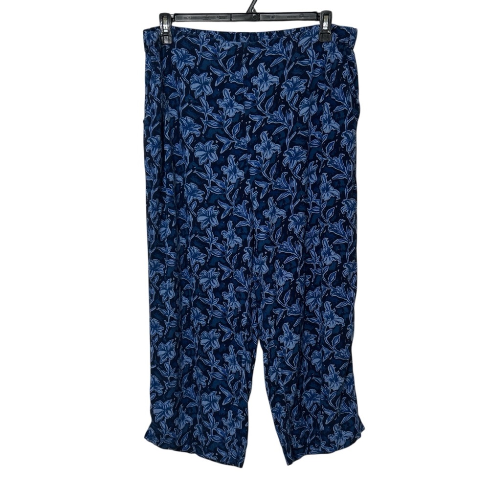 Chico’s Travelers Collection Floral Blue Crop Pants